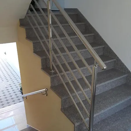 Apartment With Free And Private Parking Makarska Exterior photo